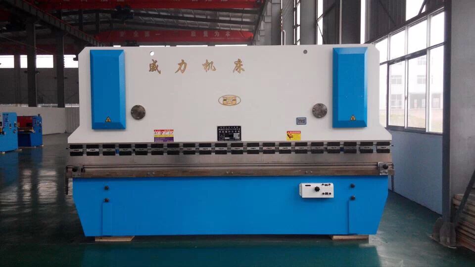 WC67Y-80T/3200液壓板料折彎機