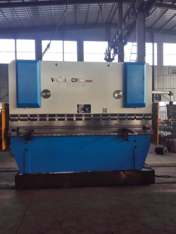 WC67K數(shù)控液壓板料折彎機