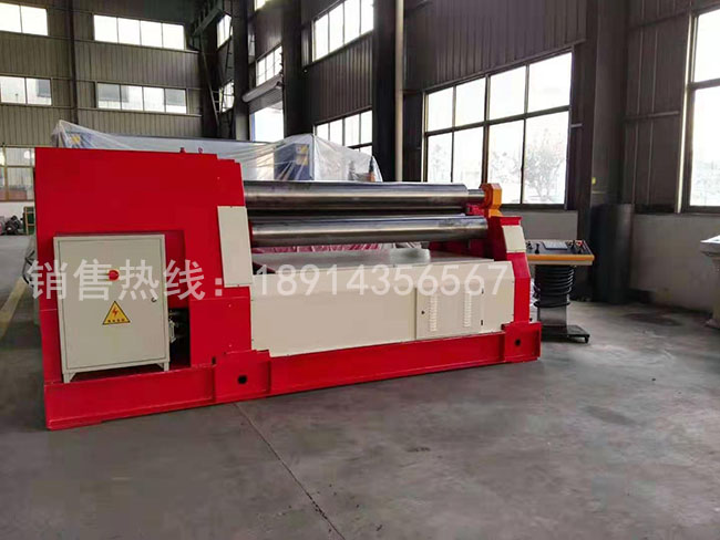 W12四輥卷板機(jī)